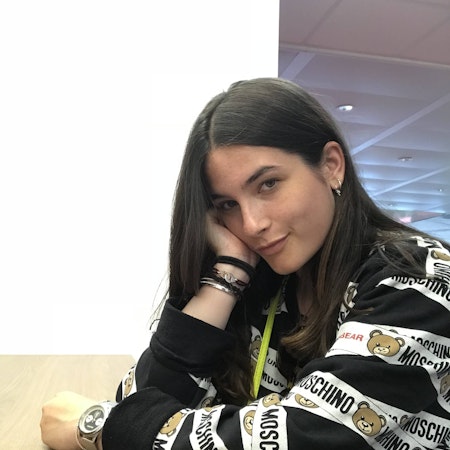 Rébecca M.