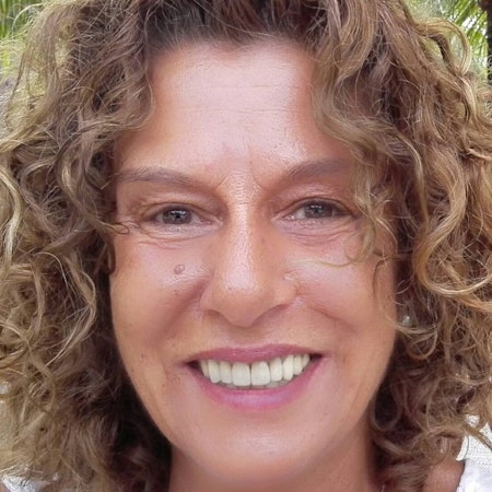 Esther V.